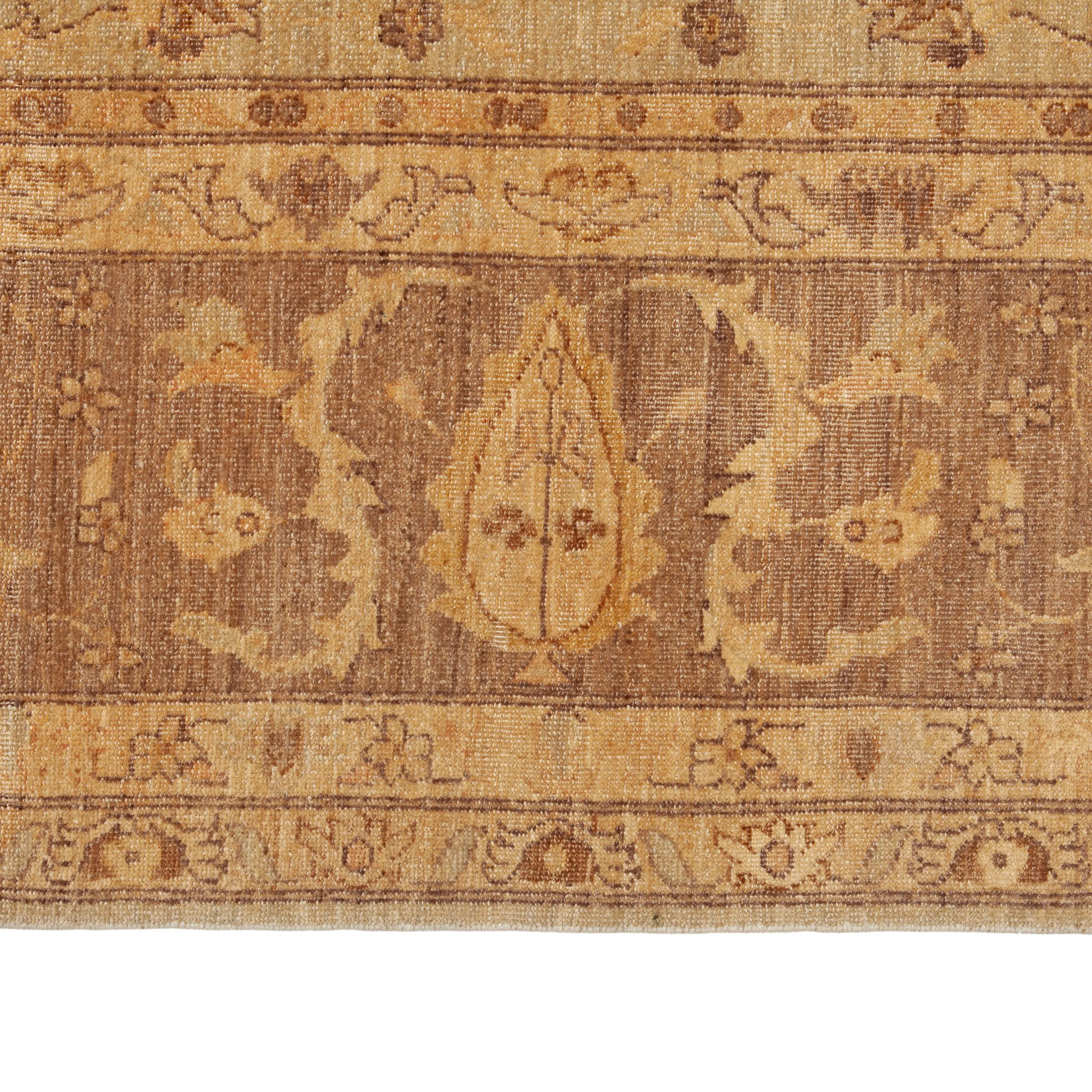 Gold Traditional Wool Rug - 8'6" x 11'11"