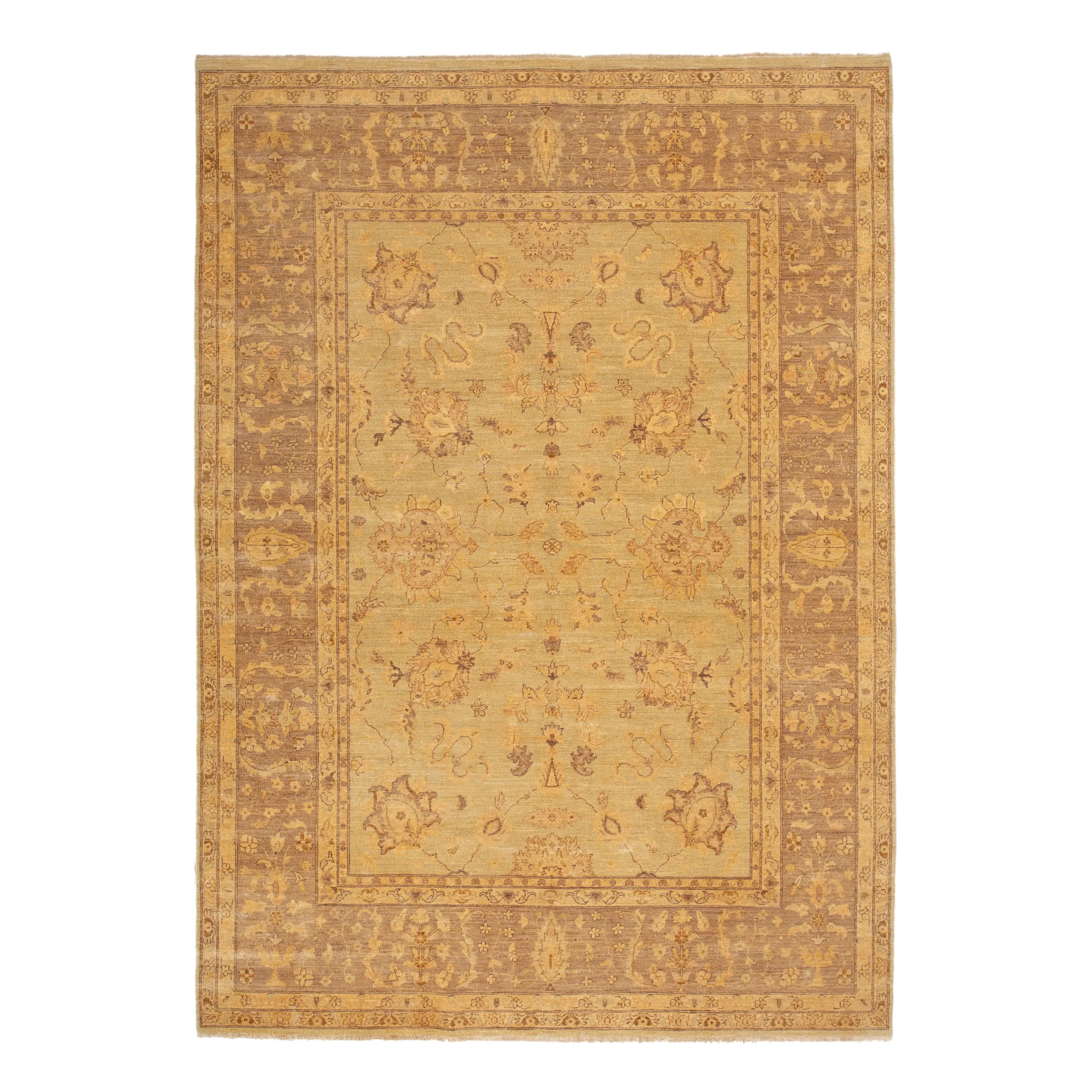 Gold Traditional Wool Rug - 8'6" x 11'11"