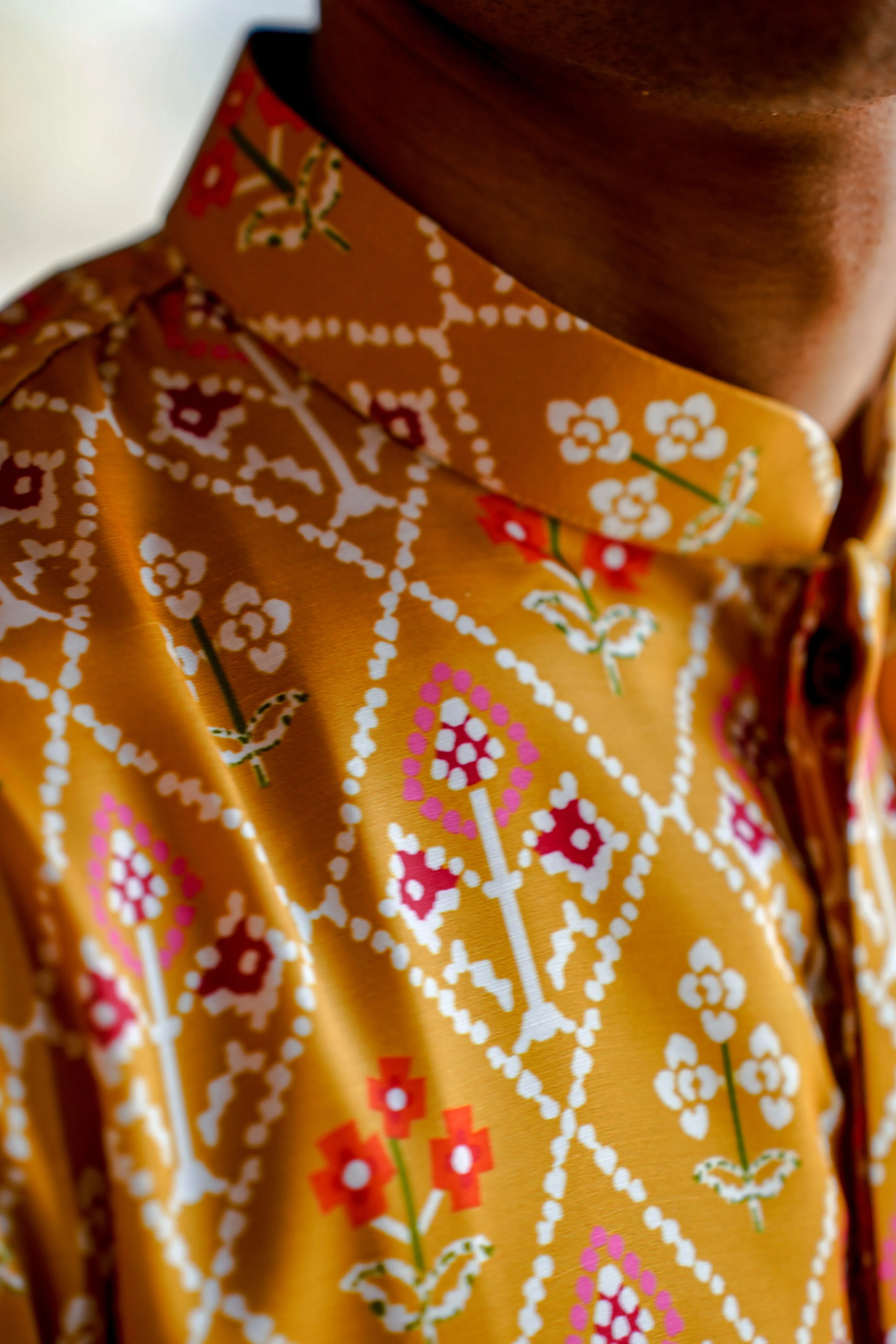 GOLD YELLOW GEOMETRIC BANDHANI PRINTED REGULAR FIT MODAL KURTA