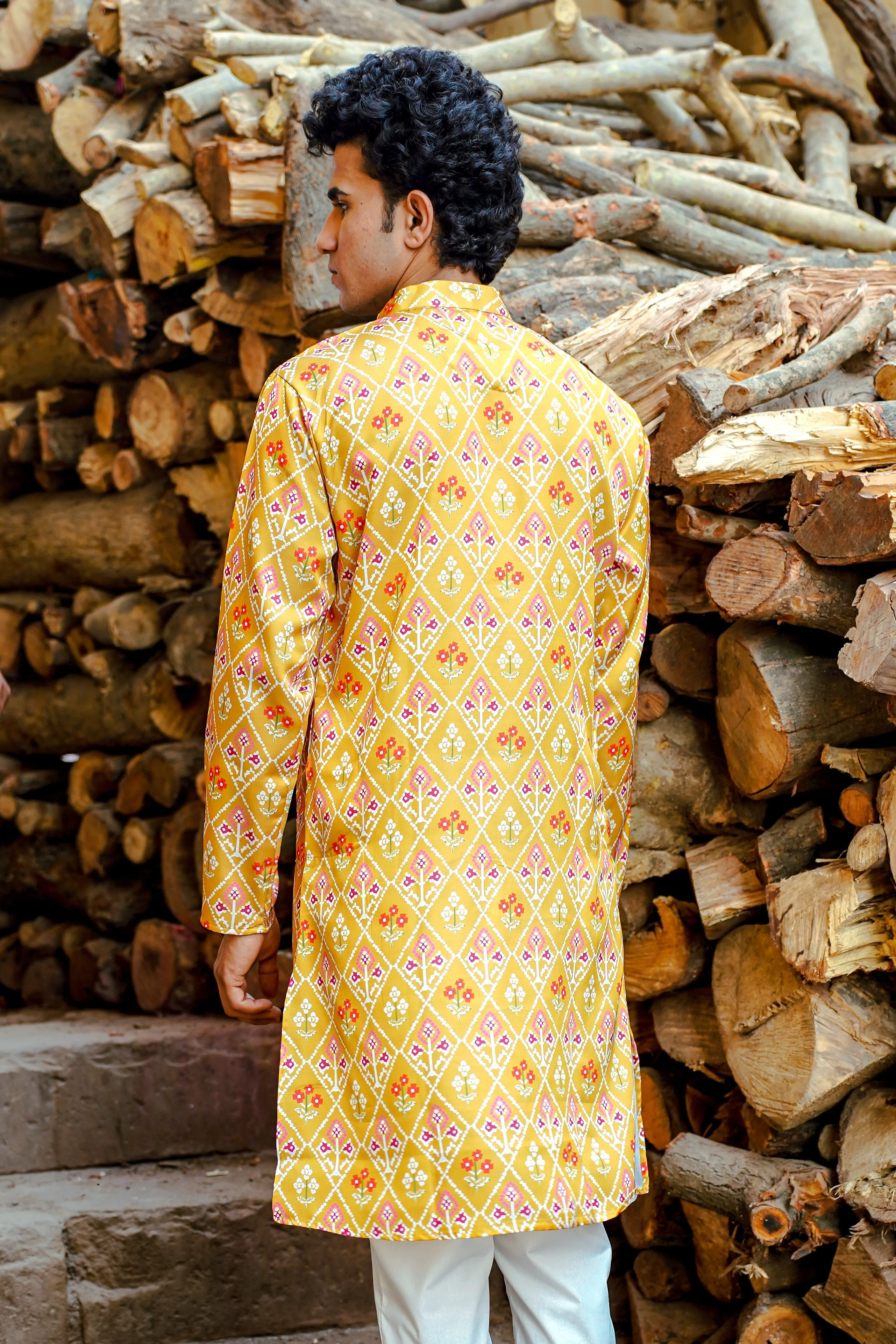 GOLD YELLOW GEOMETRIC BANDHANI PRINTED REGULAR FIT MODAL KURTA