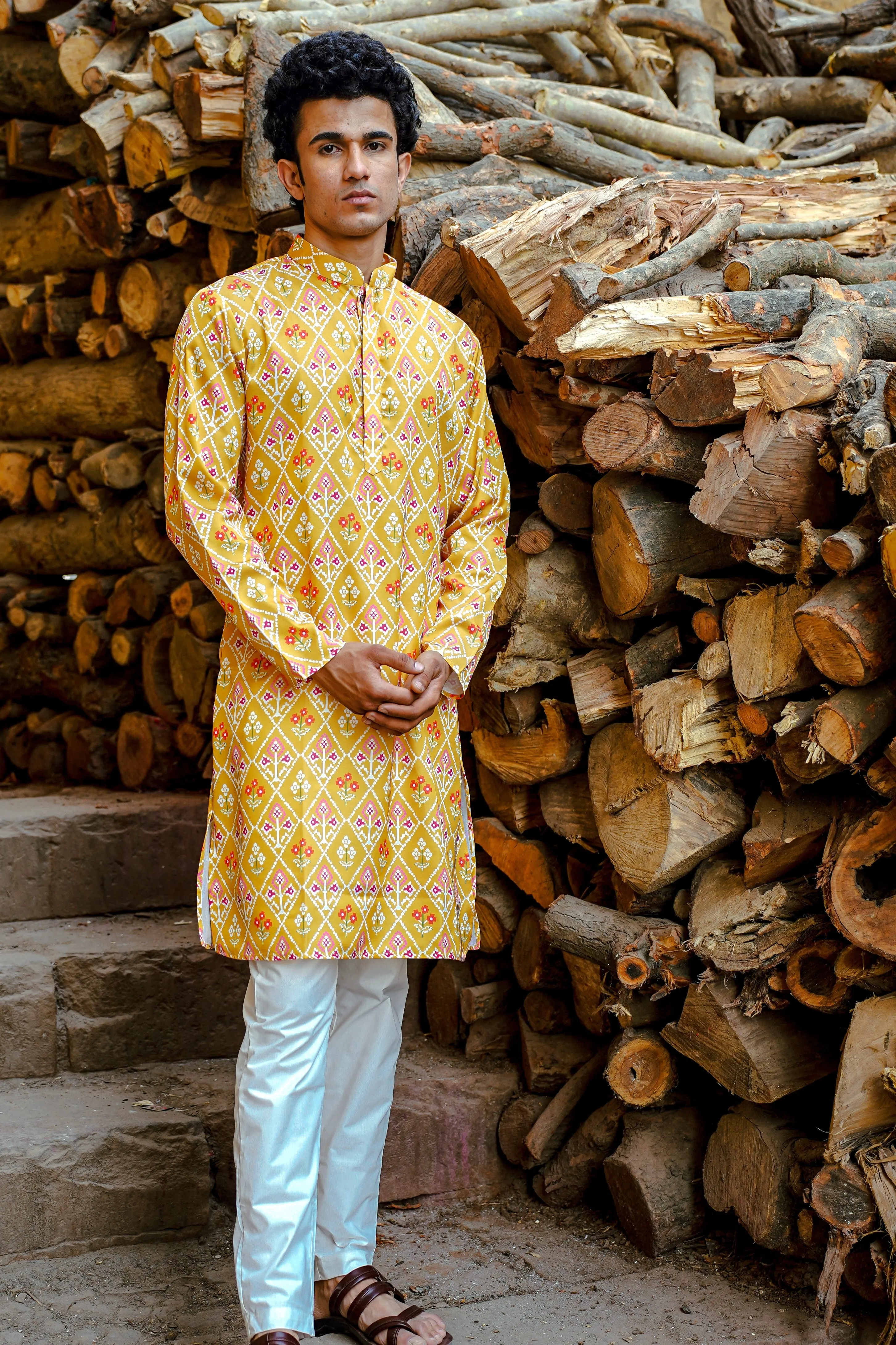 GOLD YELLOW GEOMETRIC BANDHANI PRINTED REGULAR FIT MODAL KURTA