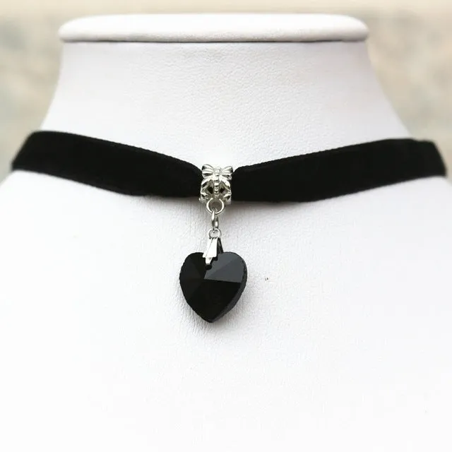 Gothic Lolita Punk Triangle Choker Necklace Black Velvet Steampunk Tattoo Necklaces Torques Jewellery Clavicle Colar Bijoux HOT