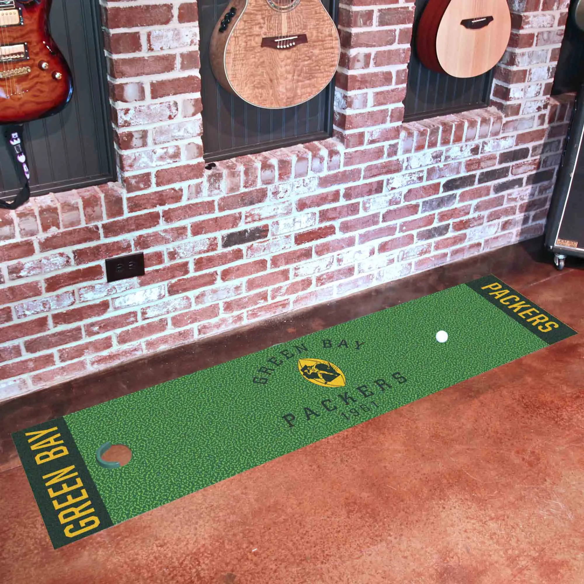 Green Bay Packers Putting Green Mat - 1.5ft. x 6ft., NFL Vintage