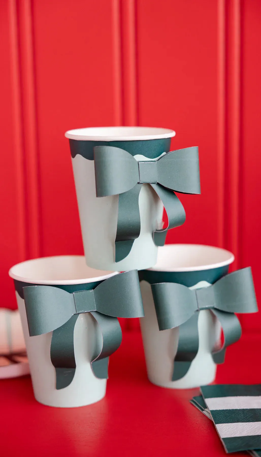 Green Bow Cups (8 pack)