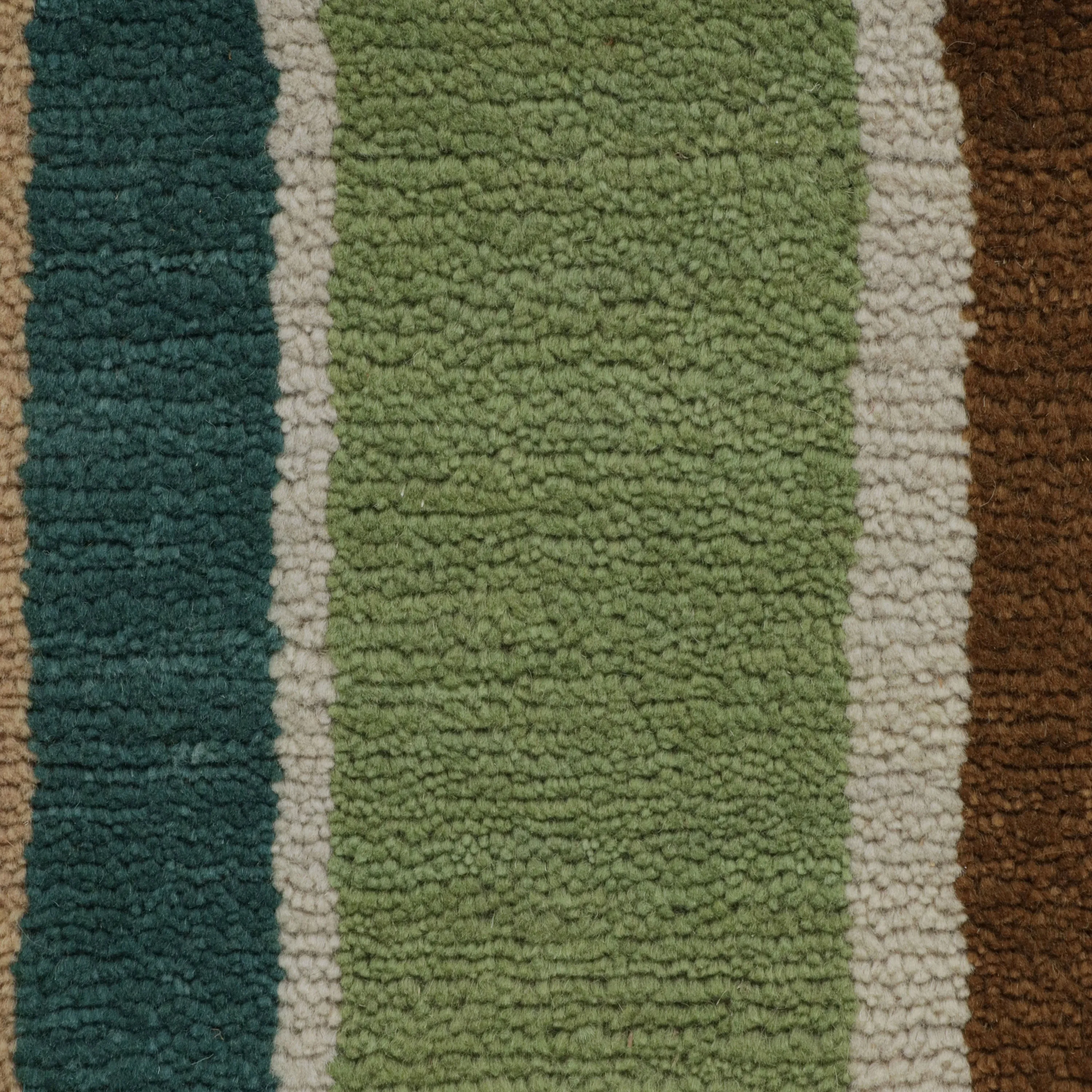 Green   Brown Traditional Wool Rug - 8' x 8'5"