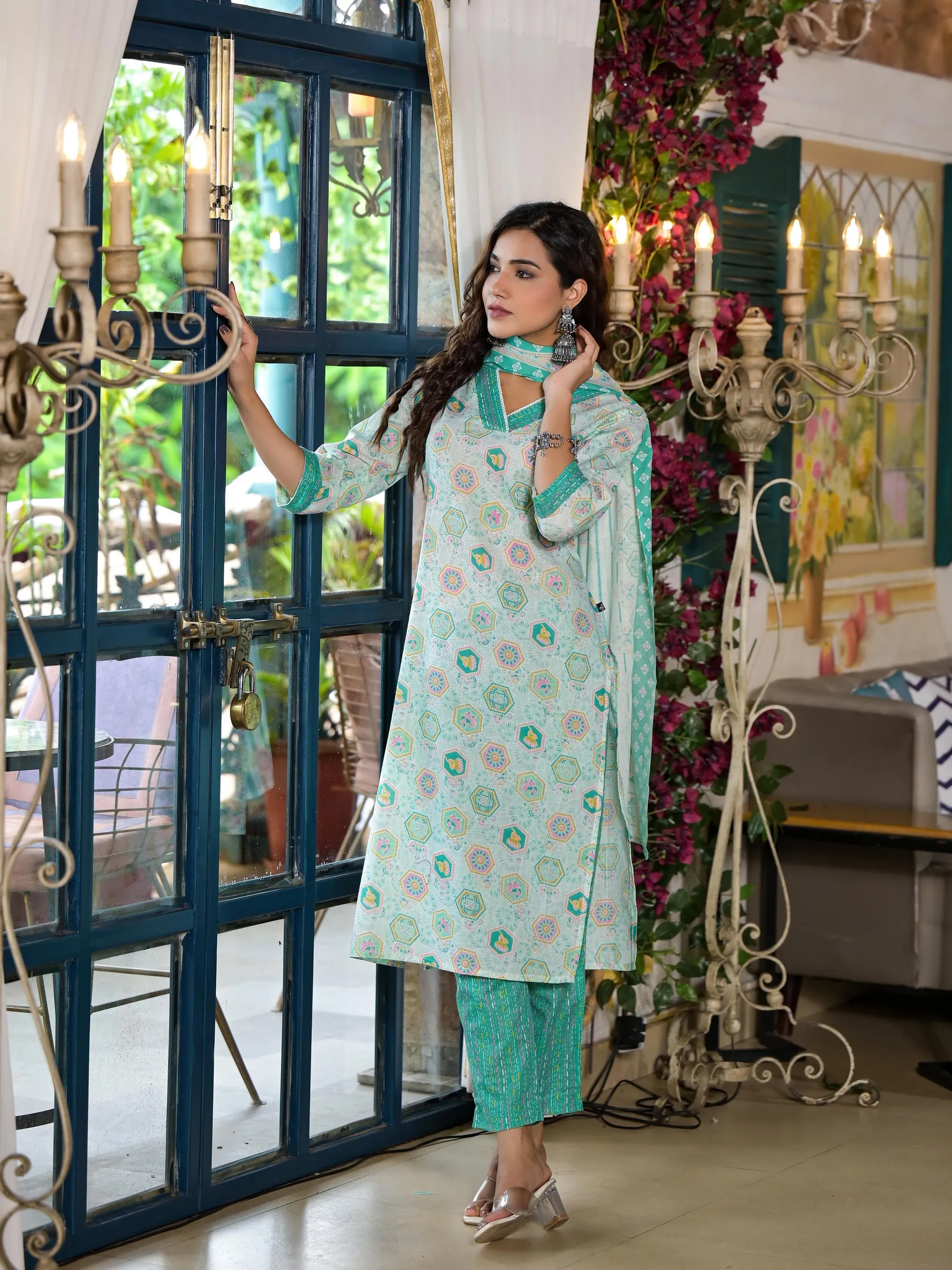 Green Floral Printed Cotton Kurta Set With Lace