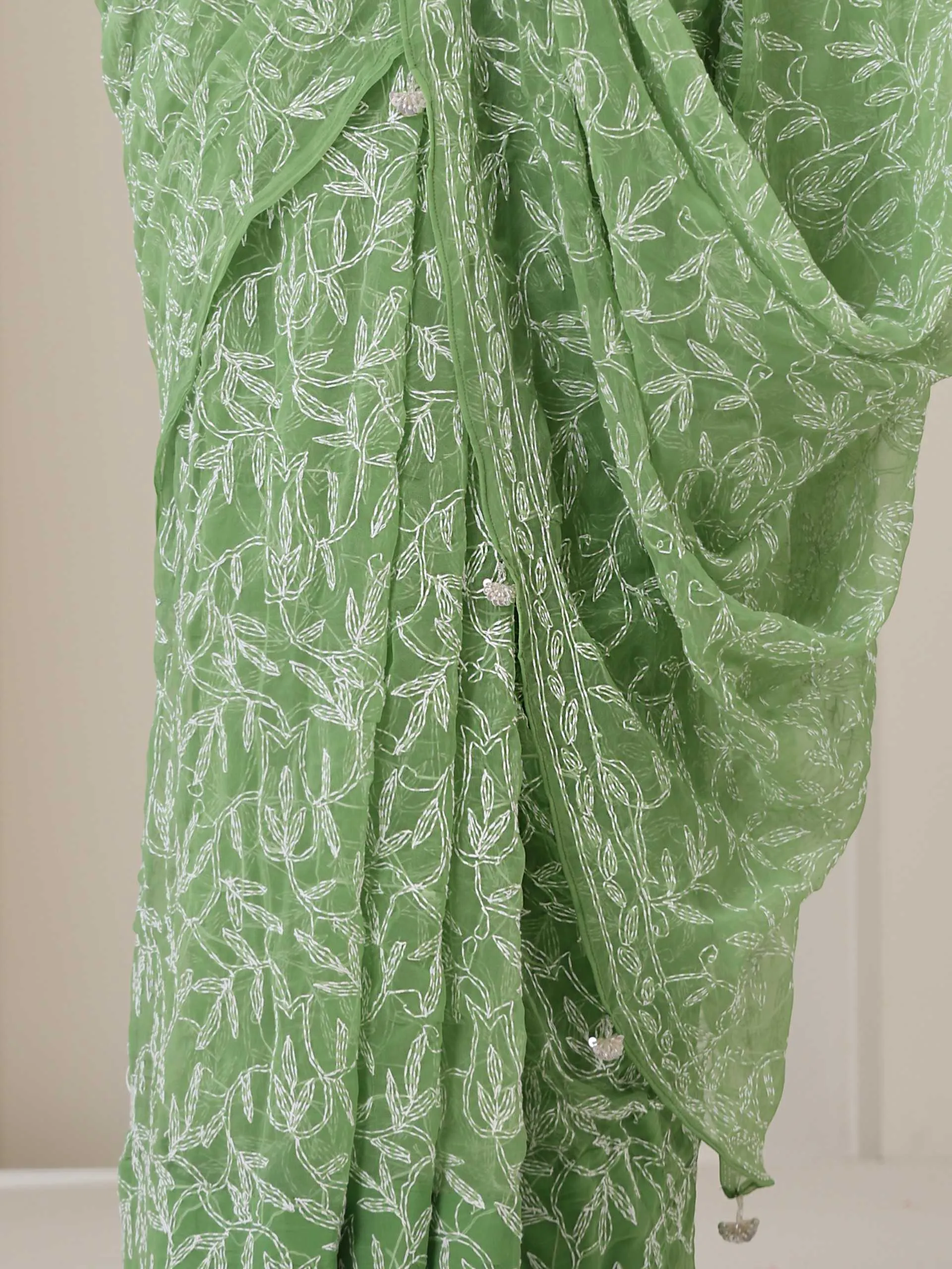 Green Hand Chikankari Tepchi Saree with Blouse Fabric