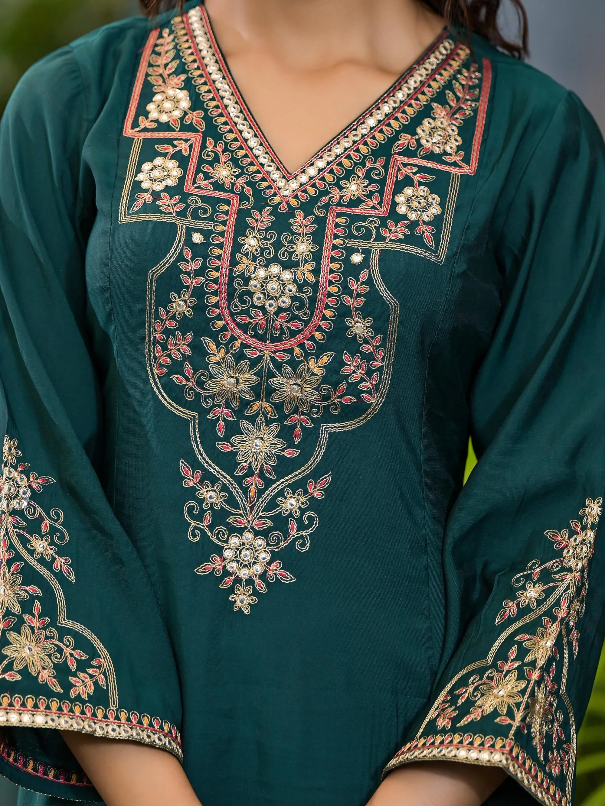 Green Thread Embroidered Viscose Kurta Set With Zari & Mirror Work