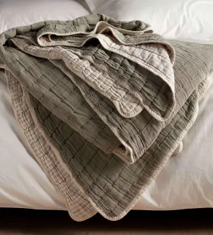 Green Vivienne 100% Cotton Quilted Throw