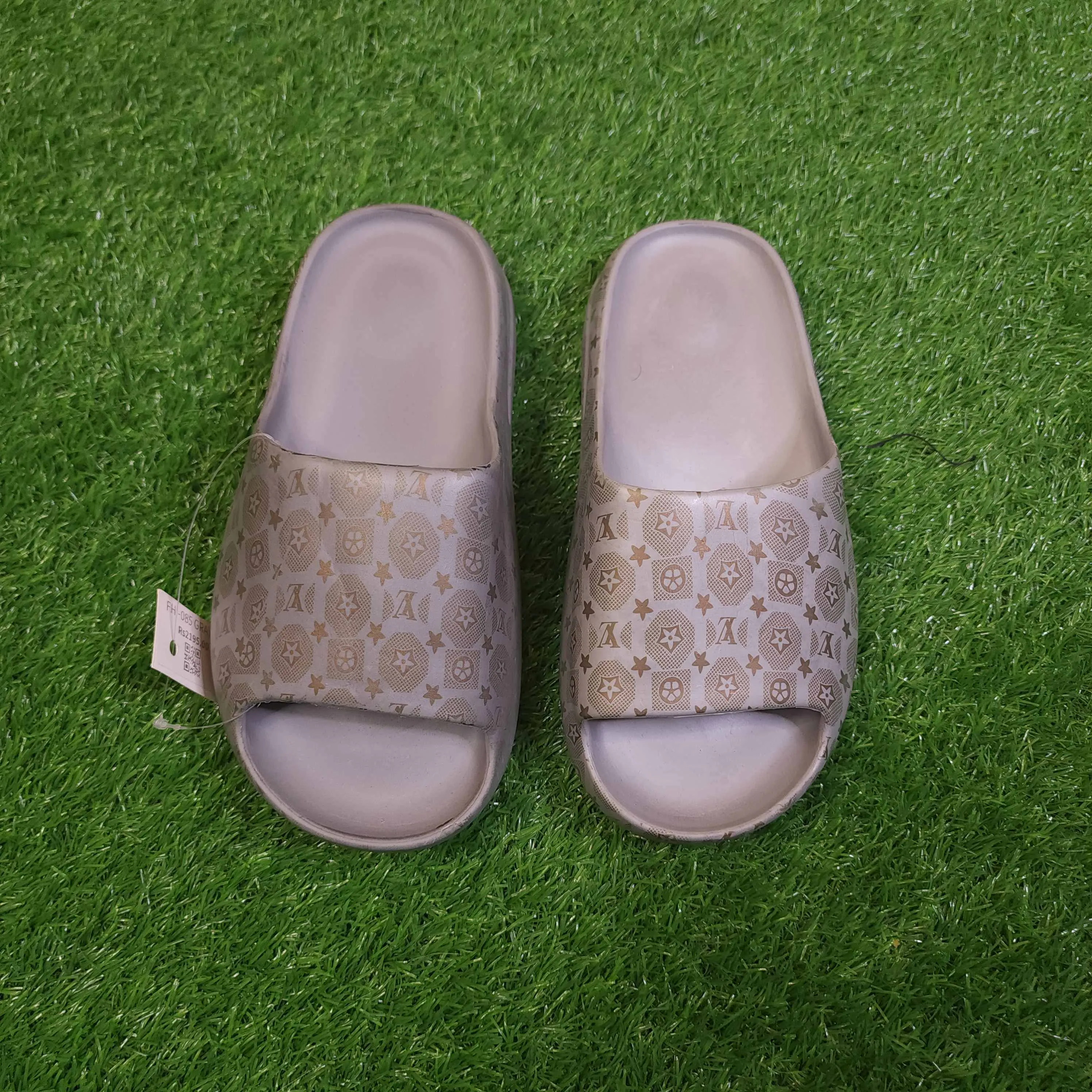 Grey Printed Comfy Slippers