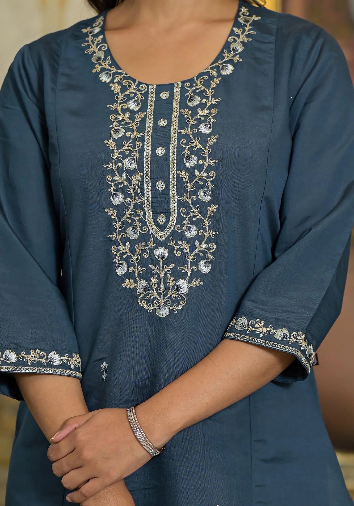 Grey Thread & Zari Embroidered Viscose Kurta Pant And Dupatta Set