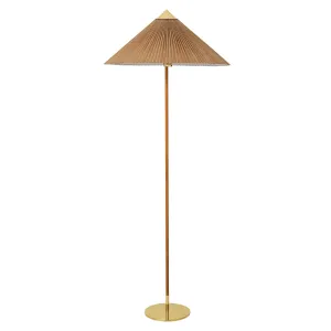 GUBI 9602 Floor Lamp - Bamboo