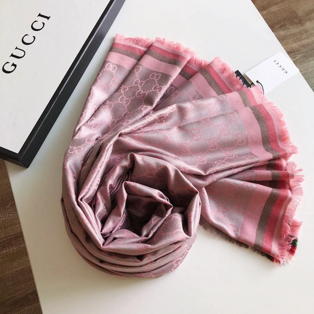 Gucci scarf with box