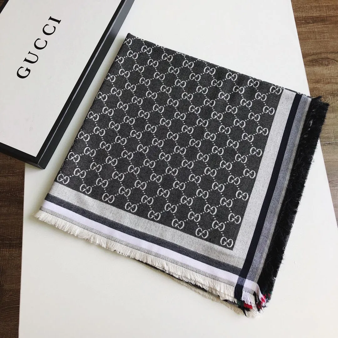 Gucci scarf with box