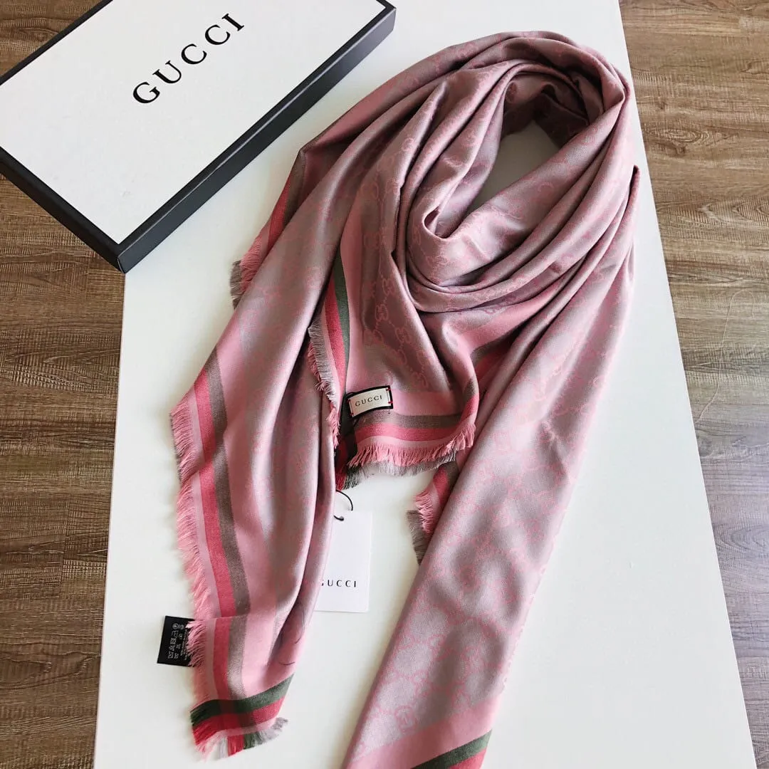 Gucci scarf with box