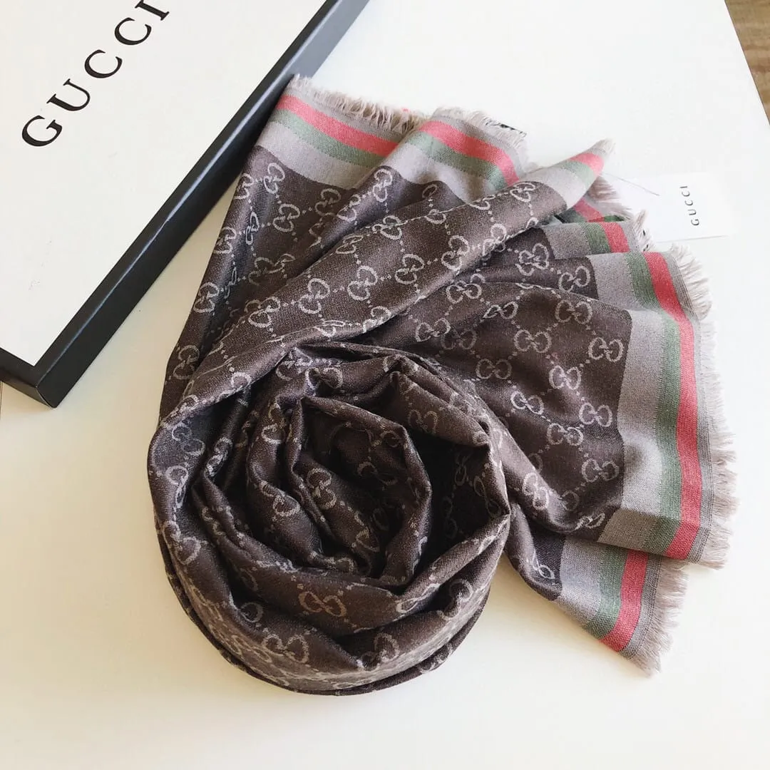 Gucci scarf with box