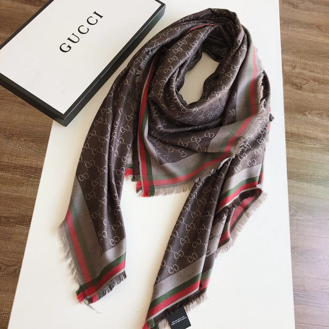 Gucci scarf with box