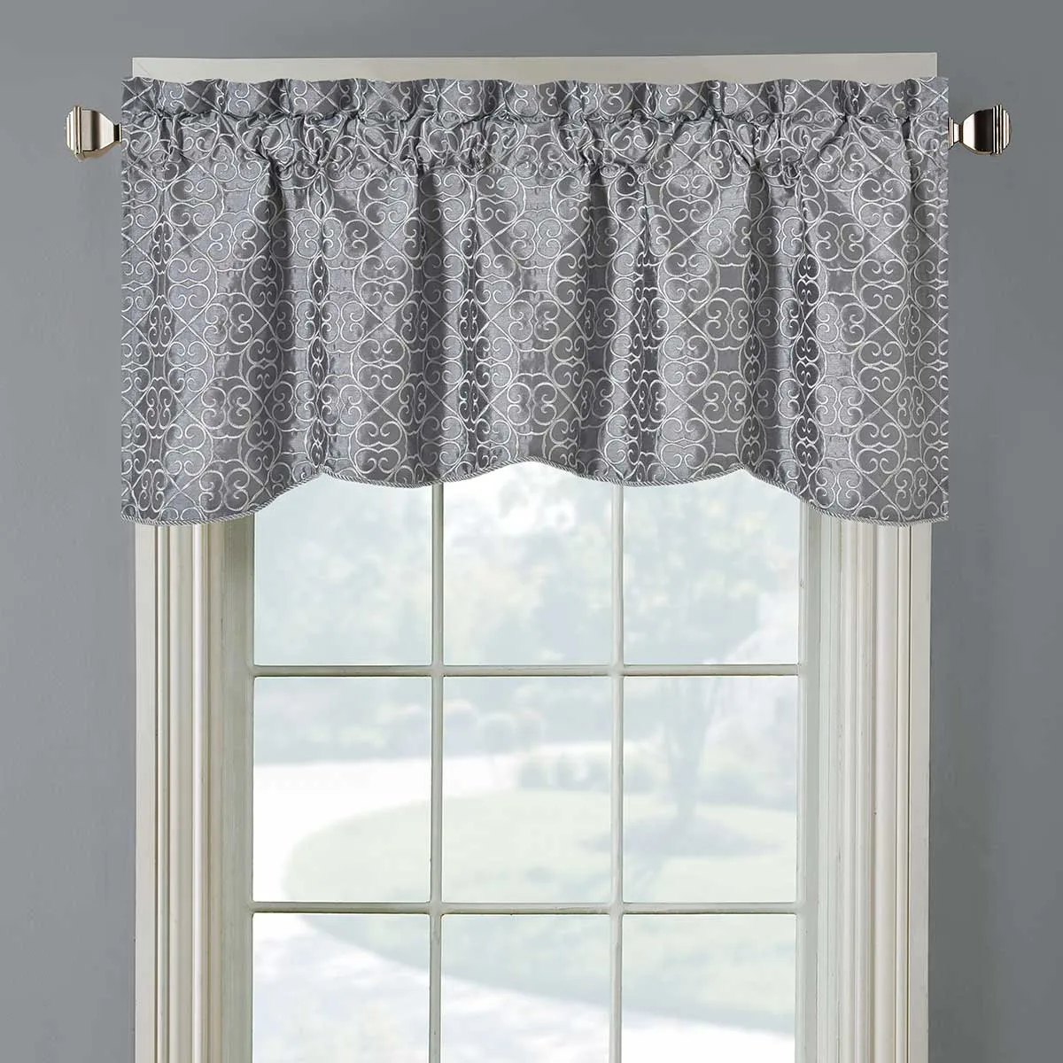 Halifax Scalloped Decorative Rope Embroidered Lined Valance 52"Wx19"L (Single)