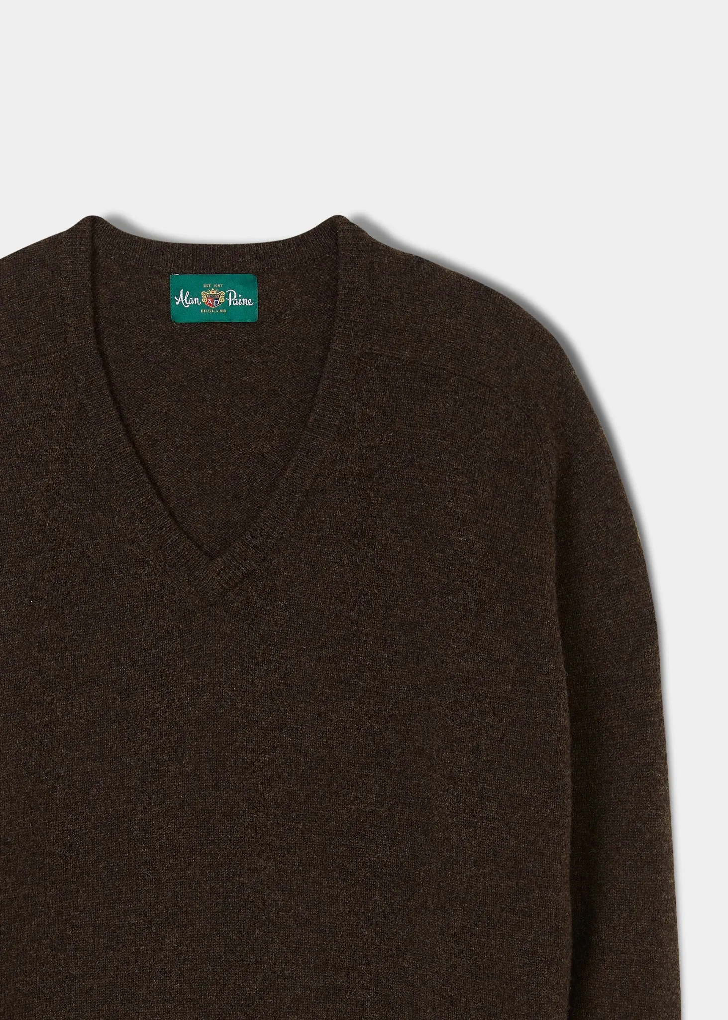 Hampshire Lambswool Jumper in Cocoa - Classic Fit