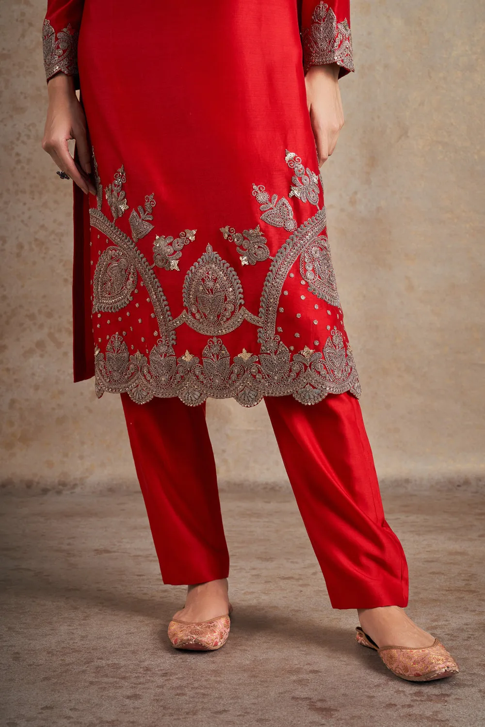 Hand Embroidered Antique Dori Shaded Kurta Set