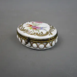 Hand Painted Floral Design Porcelain Gilt Hinged Oval Box Antique Victorian c1870