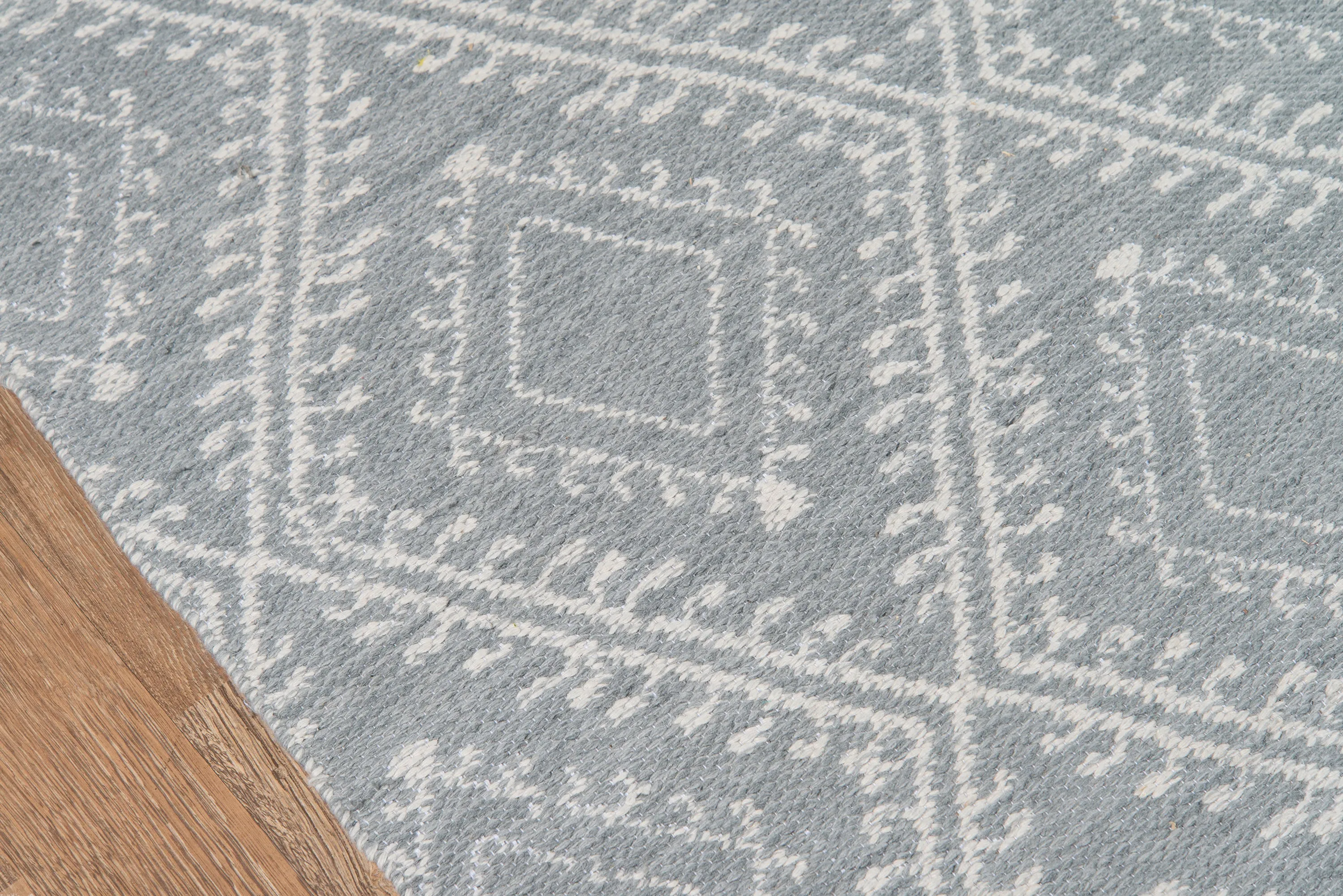 Hand Woven Grey Pleasant Area Rug