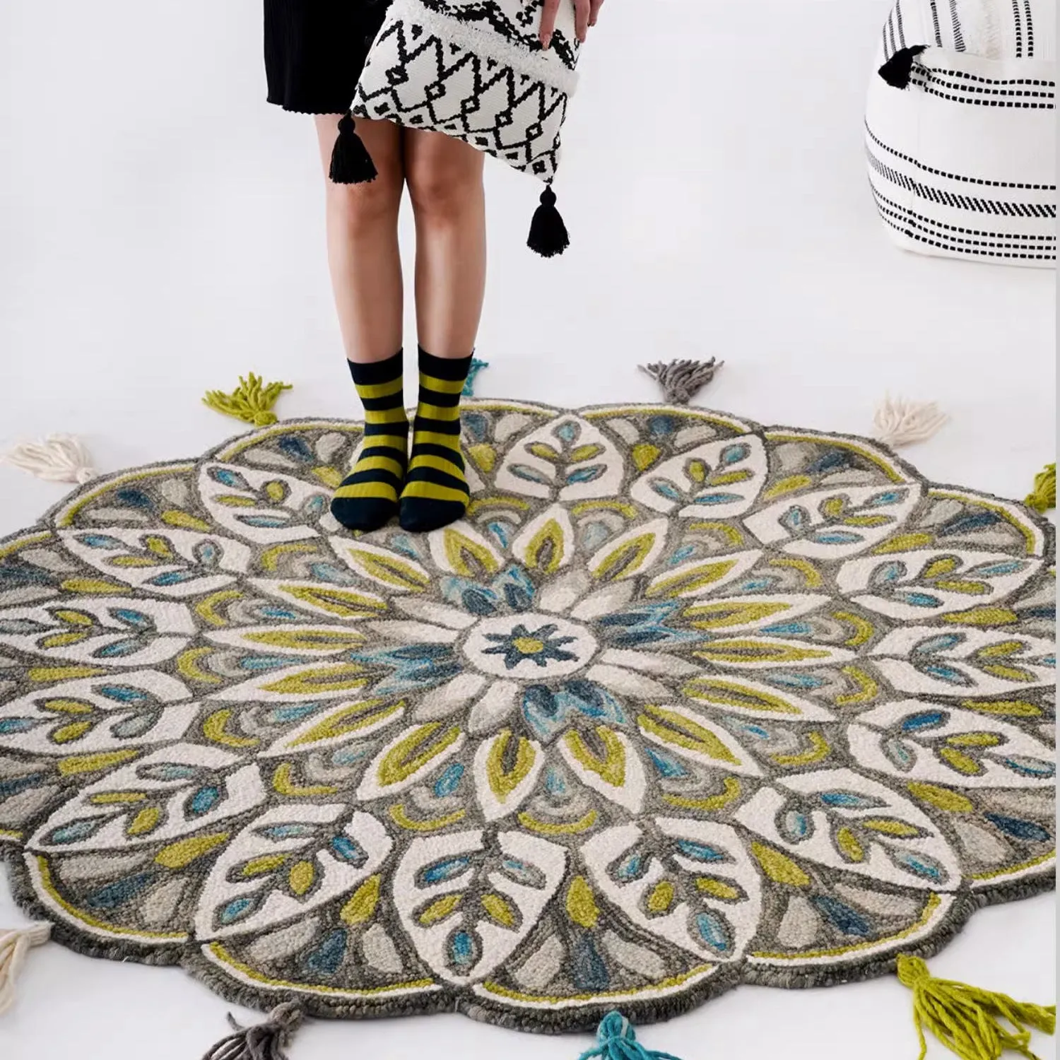 Handmade Wool Circle Rug