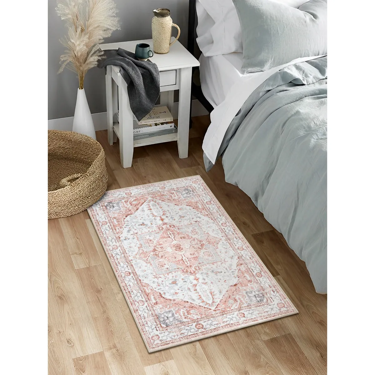 Harriet Traditional Medallion Distressed Pink Area Rug