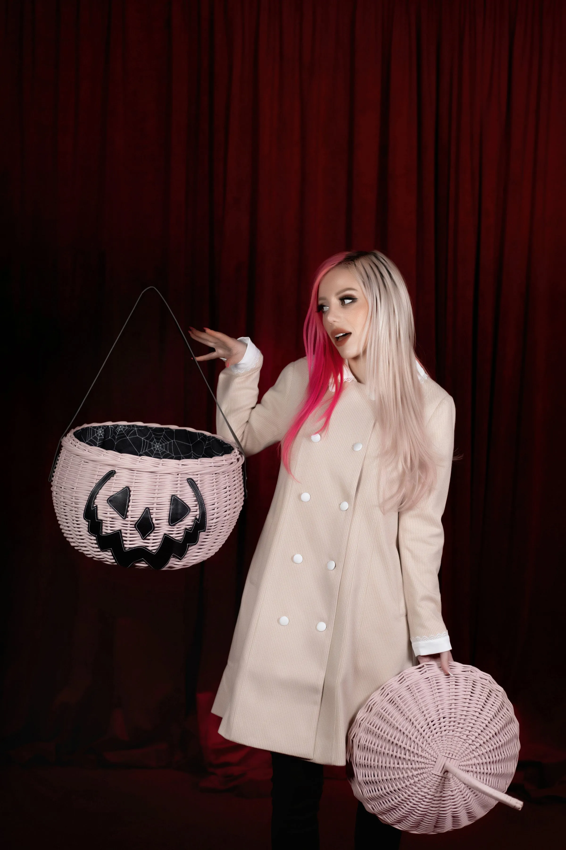 Haunted Hallows Picnic Basket (Pink) [Limited Edition]