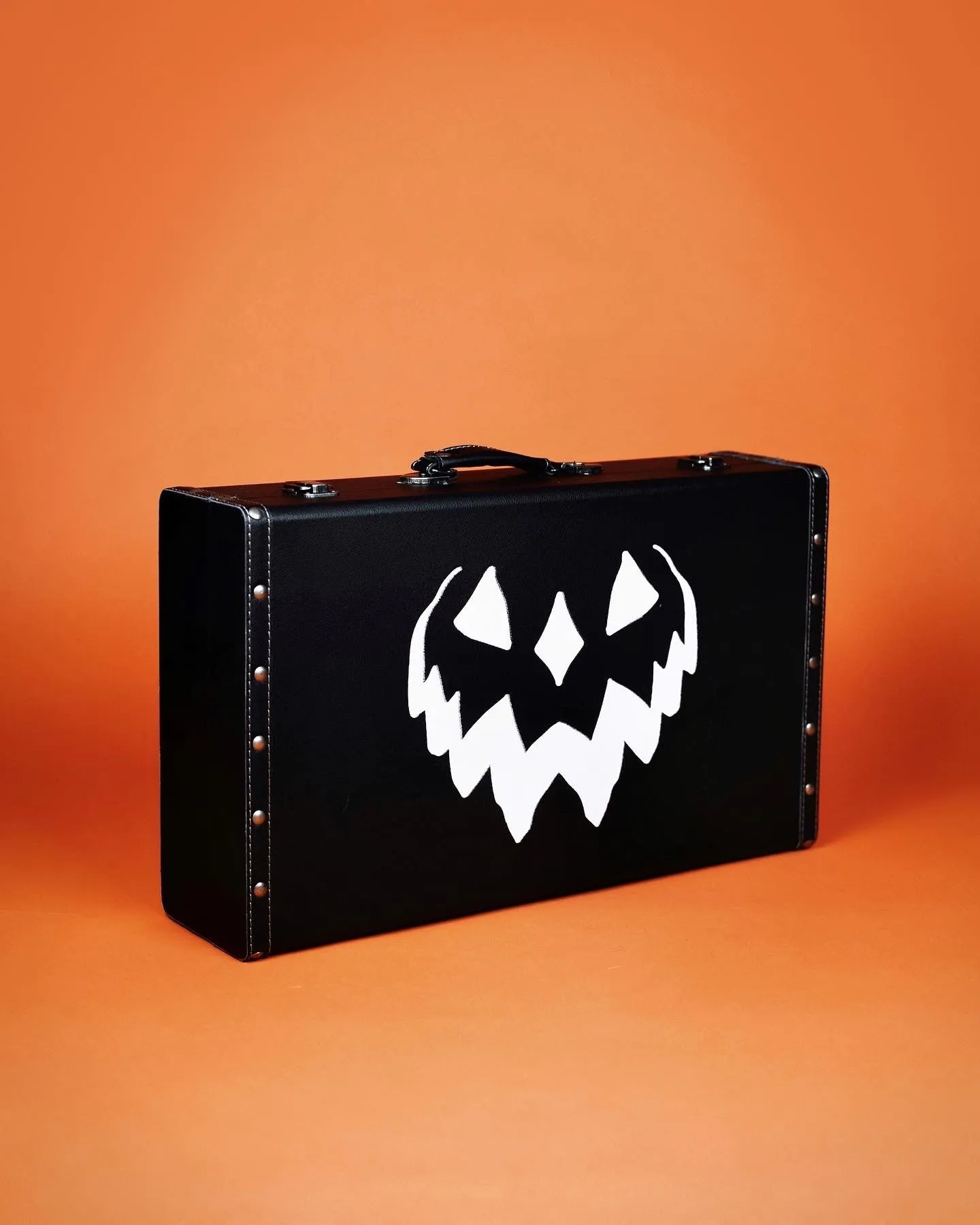 Haunted Hallows Trunk (Black)