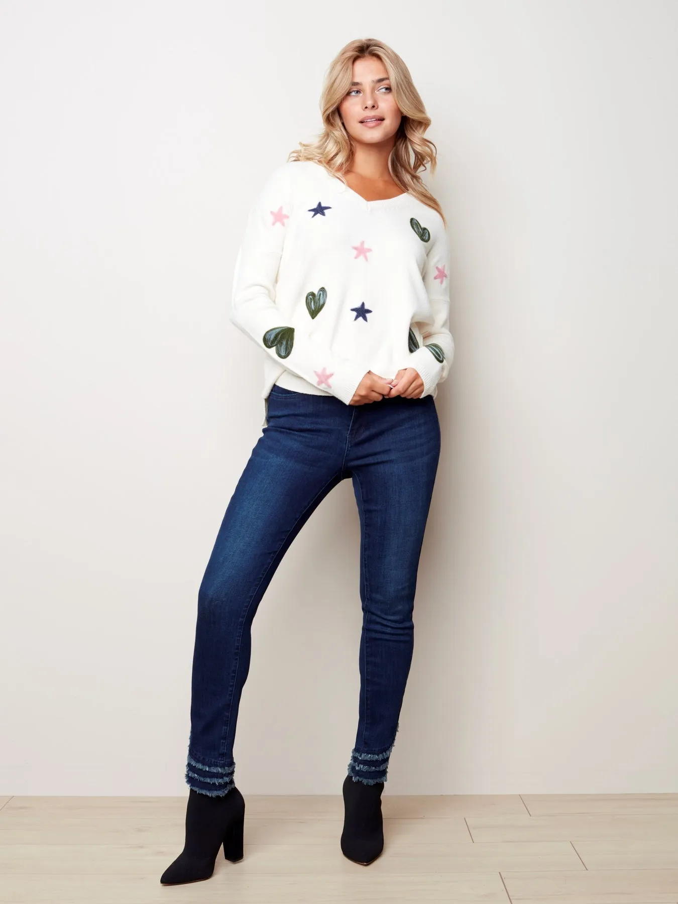 HEARTS AND STARS V-NECK SWEATER