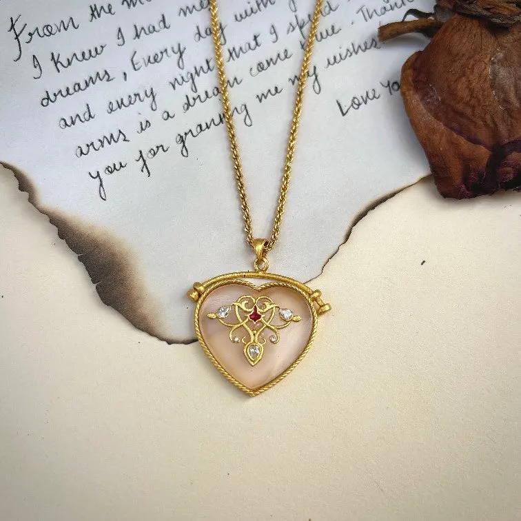 Hearty Art Pendant Necklace