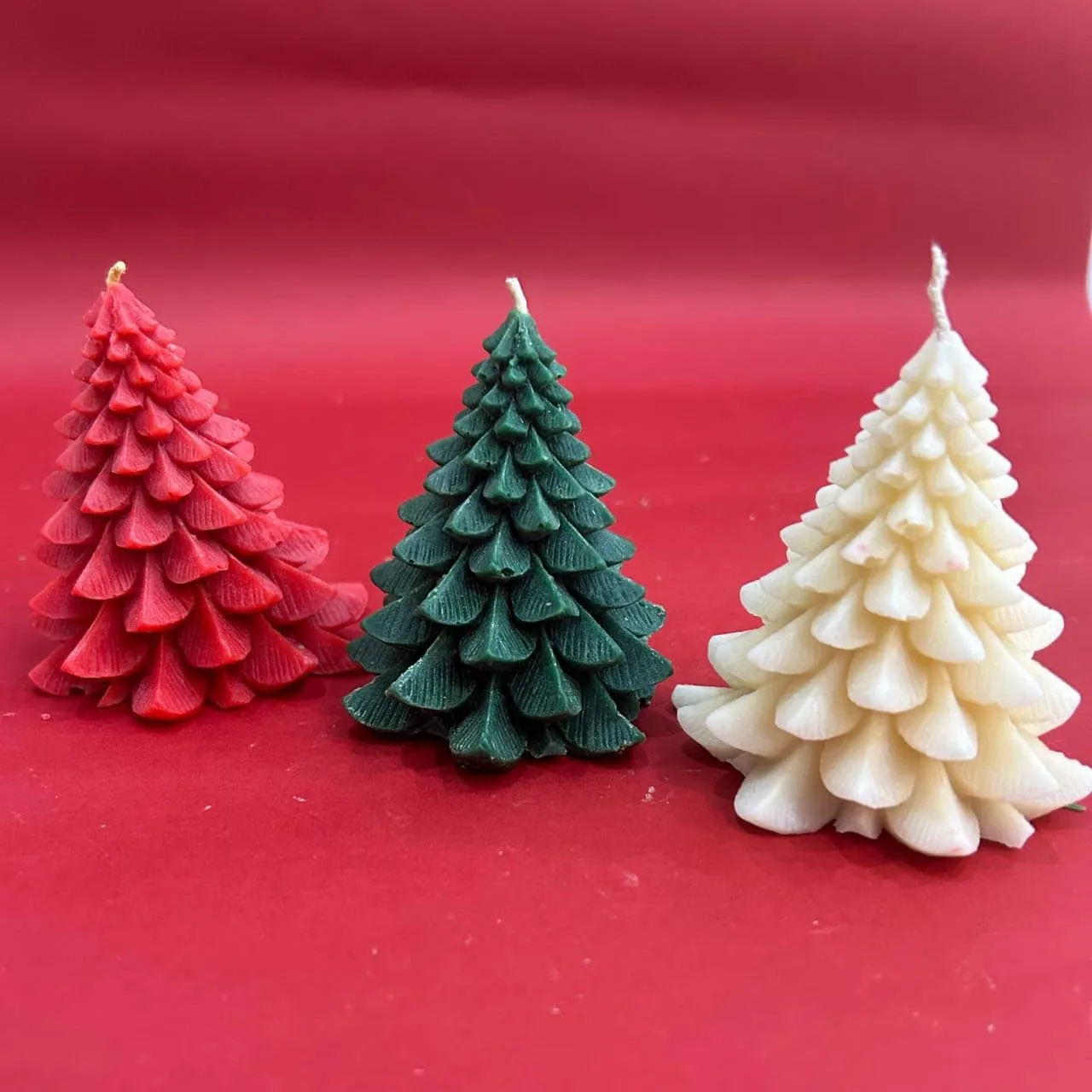 Hola Christmas Tree Candle Pack of 3 - Christmas Tree Shaped Scented Wax Candle - Christmas Candles Gift for Xmas Party Holiday New Year Decoration (Green, Red and White)