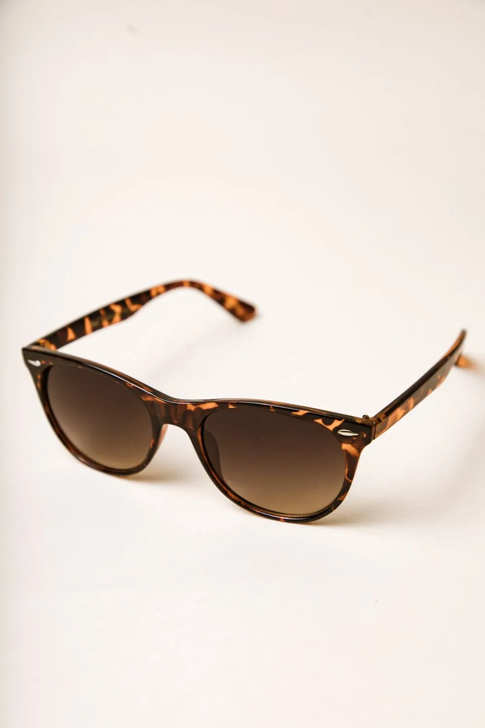 Hollywood Lights Sunglasses in Leopard