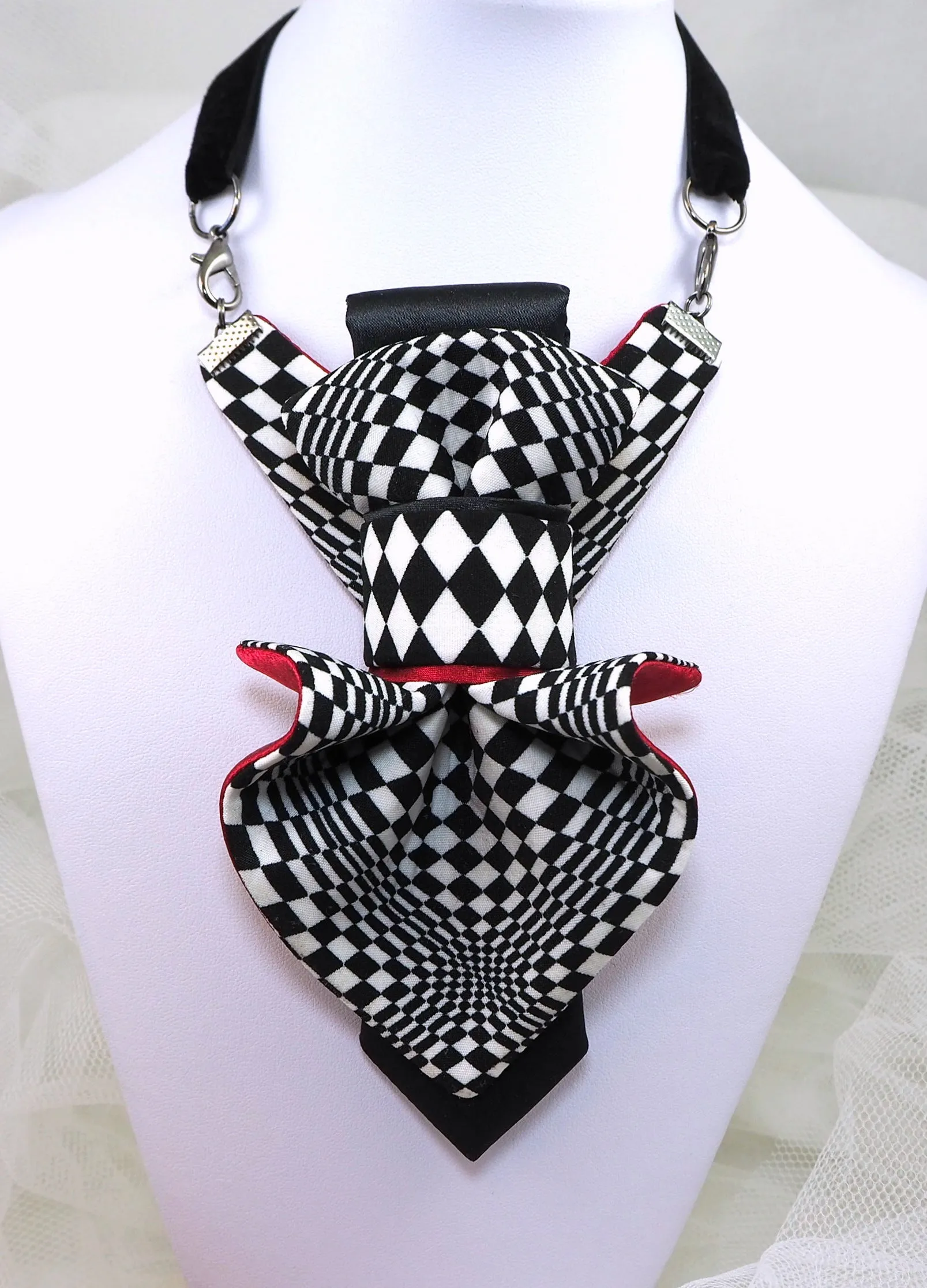 HOPPER TIE "CHESS JABOT" FOR LADIES