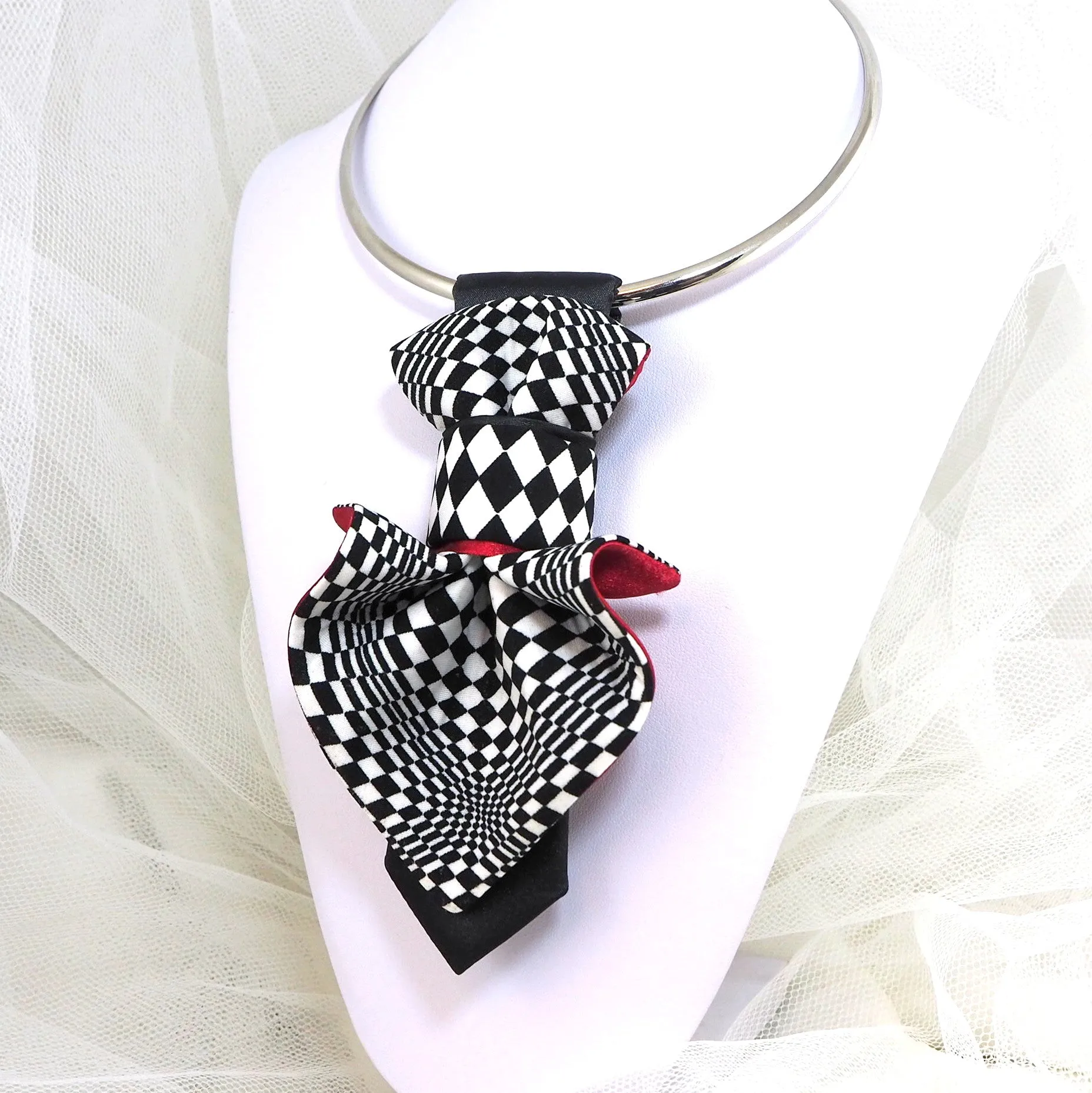 HOPPER TIE "CHESS JABOT" FOR LADIES