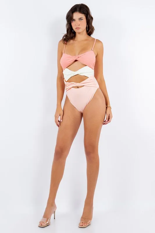 Hot Girl Color Block Twisted Cutout One Piece Swimsuit