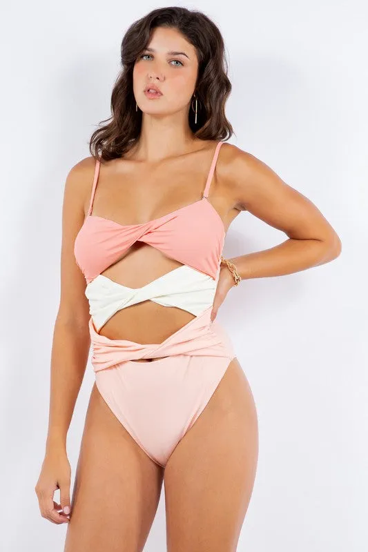 Hot Girl Color Block Twisted Cutout One Piece Swimsuit