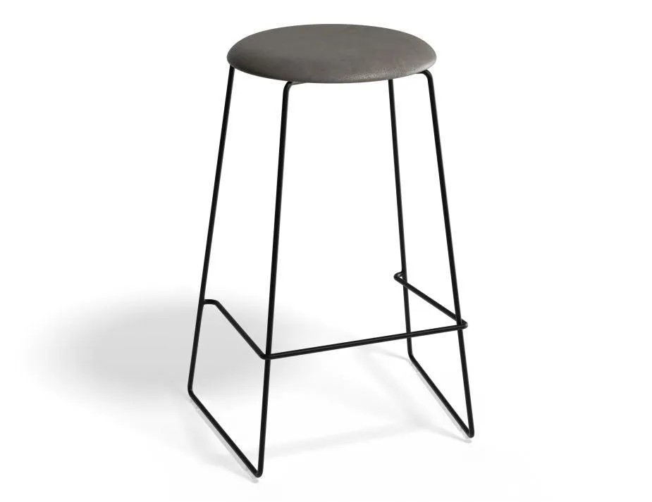 Hugo Bar Stool - Black - Vintage PU Seat - 77cm Bar Height - Vintage Tan Seat