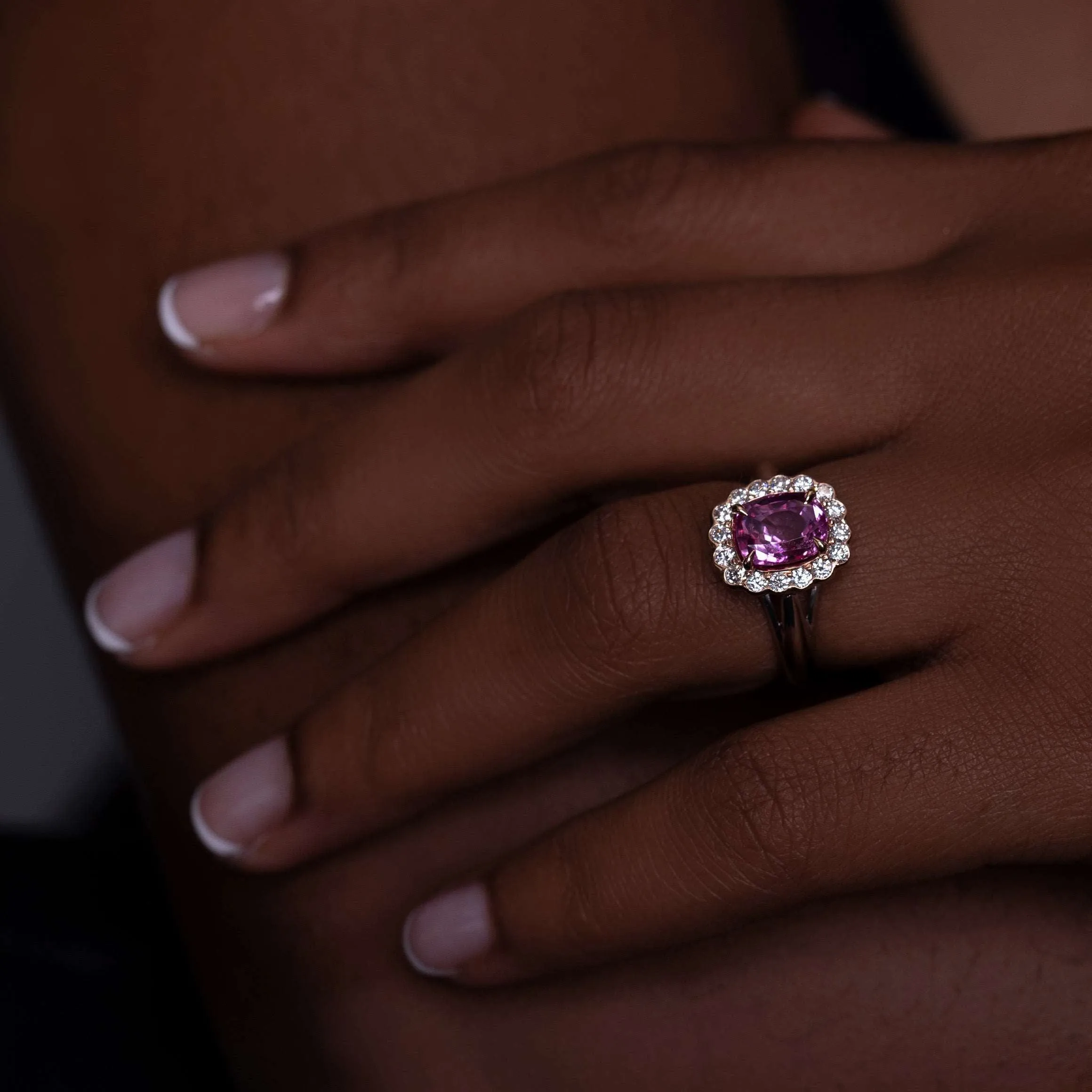 Intense Pink Sapphire & Diamonds Gold Ring