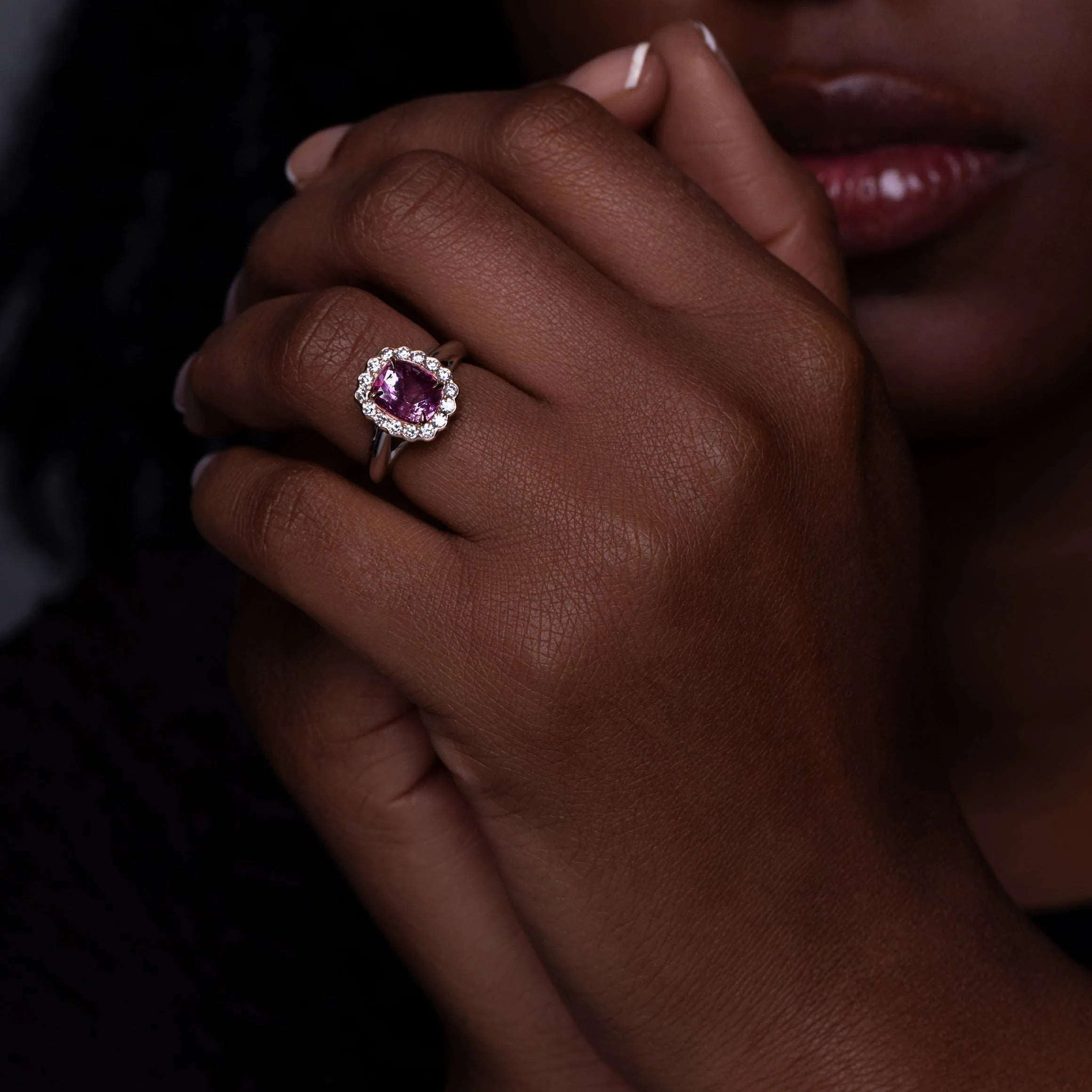 Intense Pink Sapphire & Diamonds Gold Ring