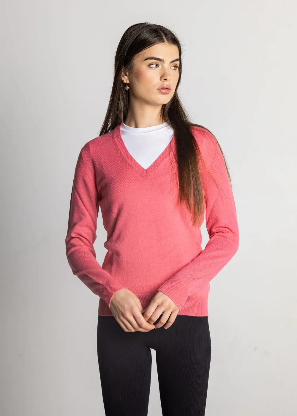 Isla Women's Scottish Made Cashmere V-Neck Jumper - Bright Pink