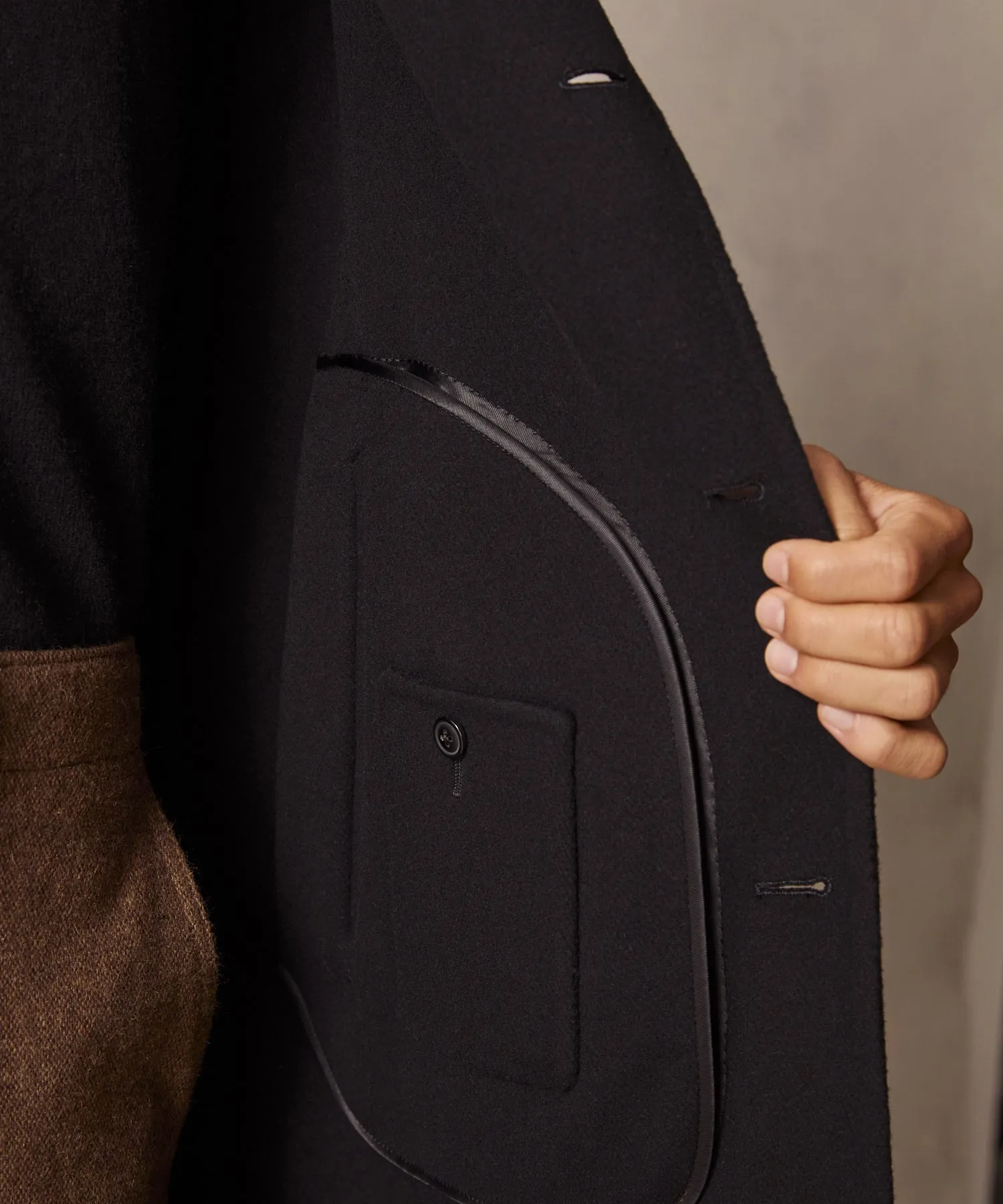 Italian Cashmere Topcoat in Black