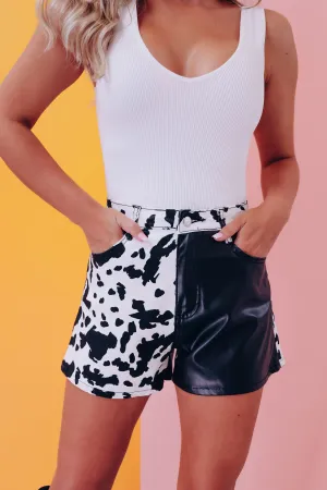 It's A Mood Cow Print Shorts - Black