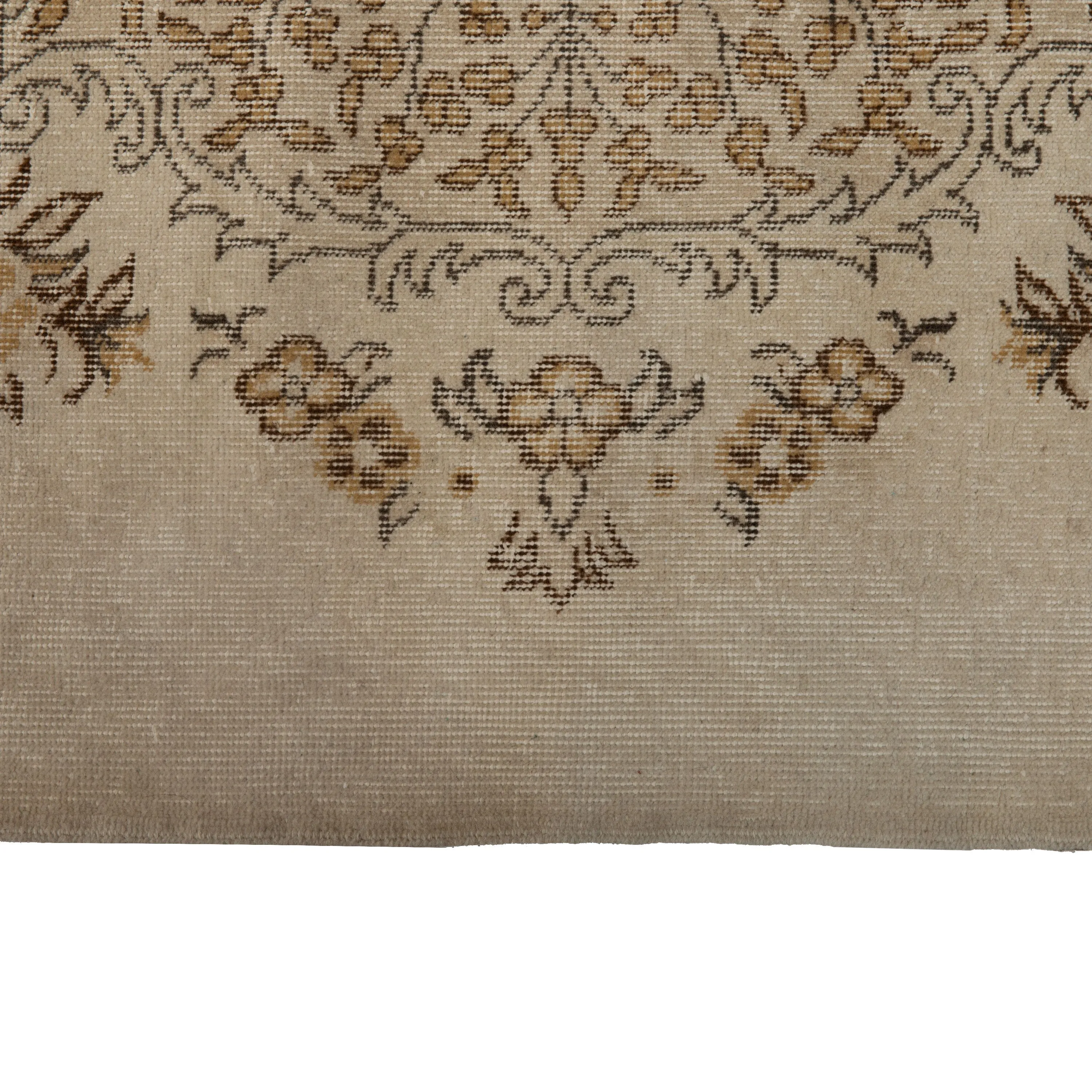 Ivory Traditional Wool Runner - 4'2" x 18'8"