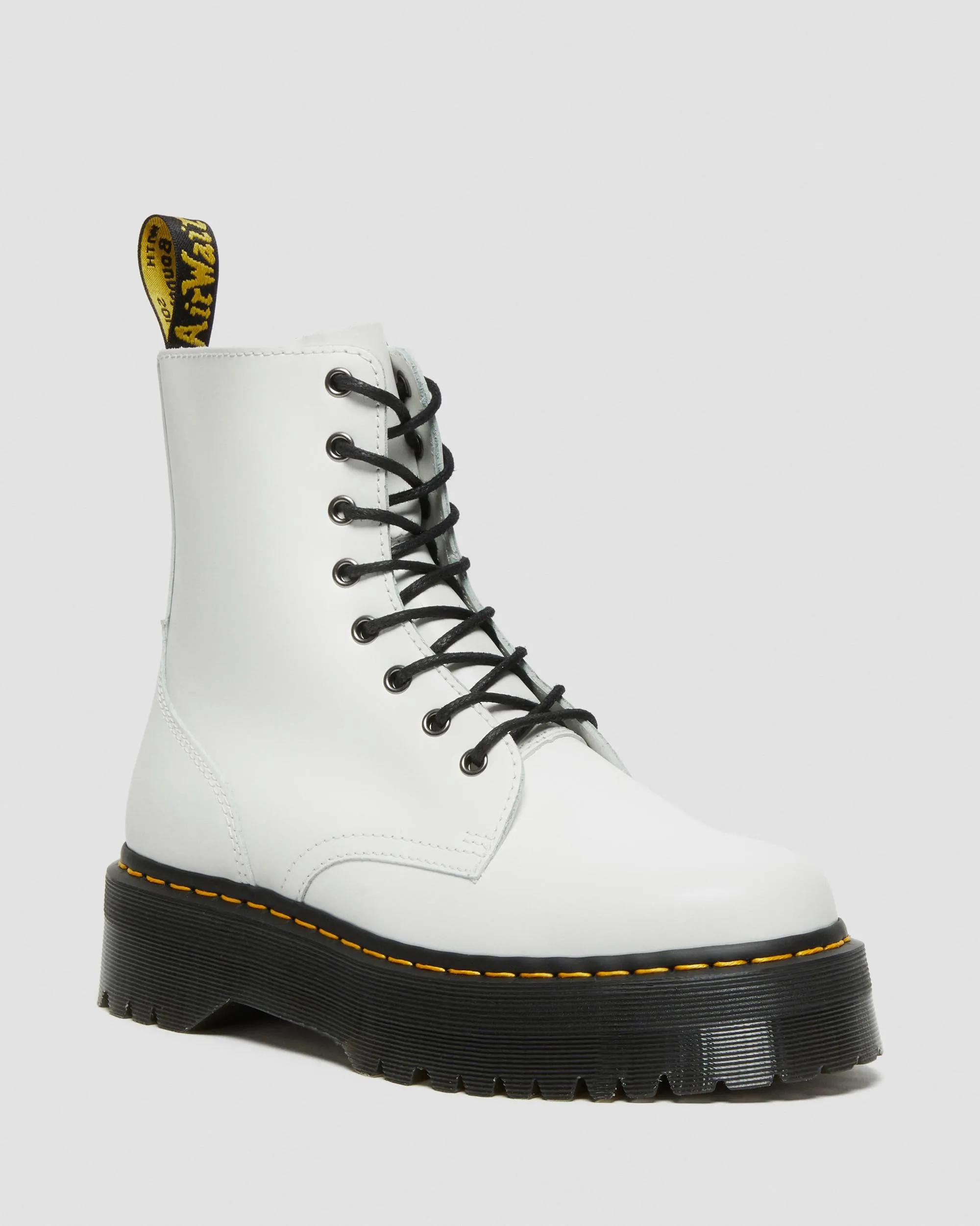 Jadon platform boots in smooth leather Dr. Martens