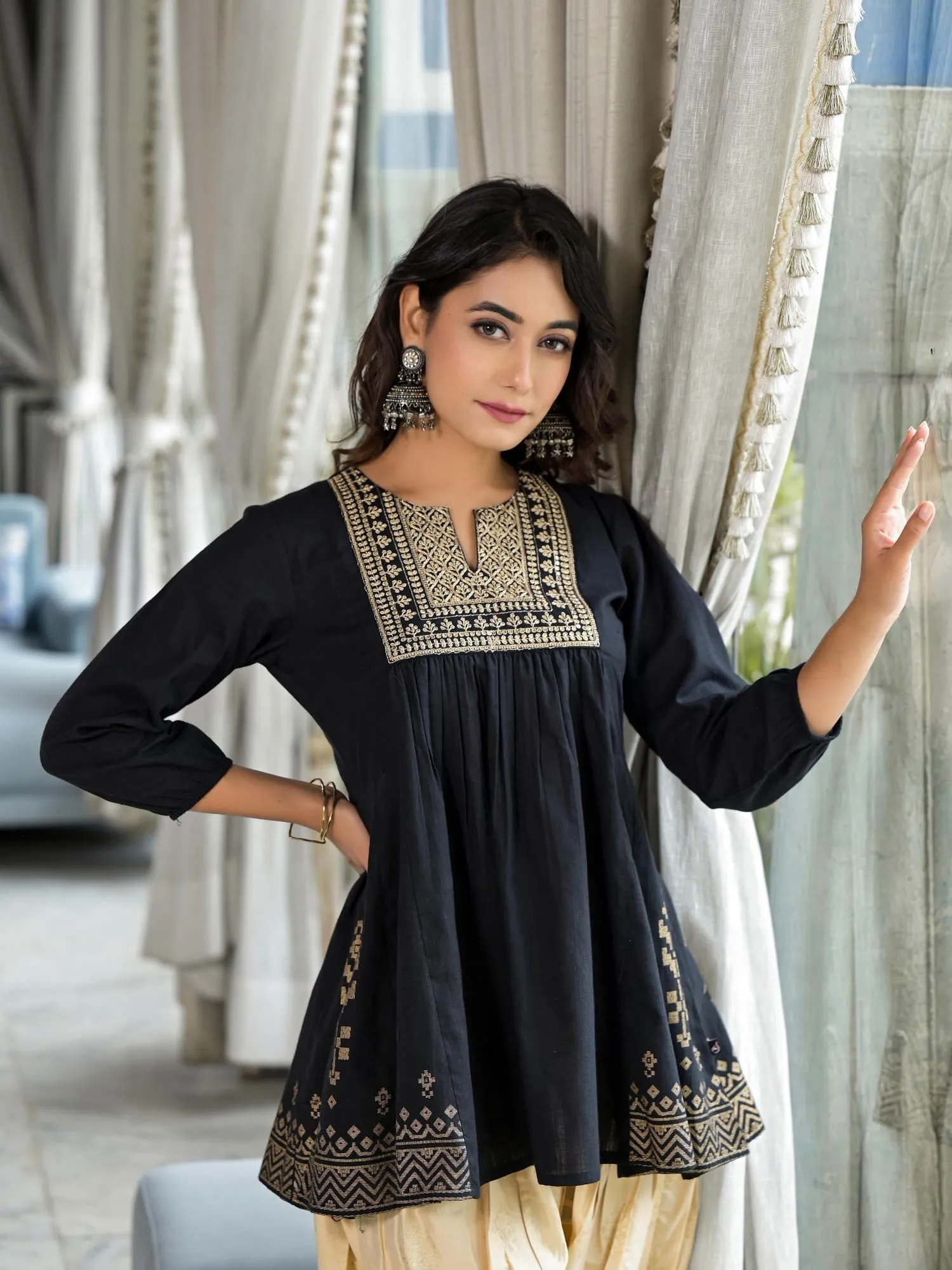 Jashvi Black Ethnic Motif Printed Cotton Tunic & Dhoti Pant Co-Ord Set For Women With Zari Embroidery