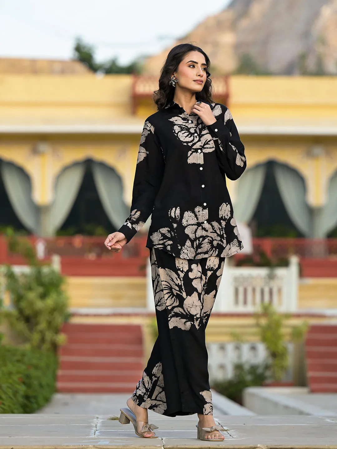 Jashvi Black Hand Painted Women Muslin Co-ord Set