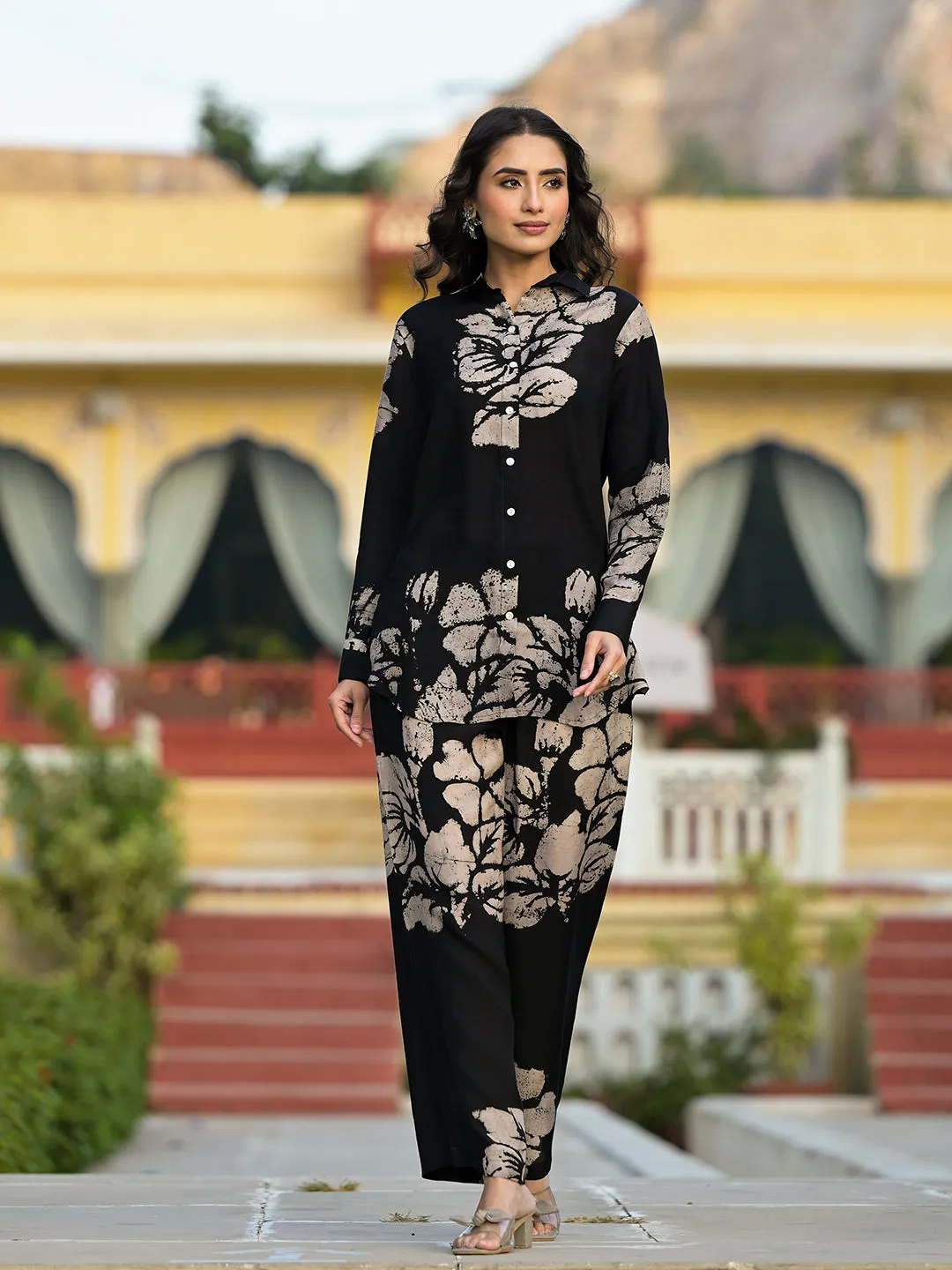 Jashvi Black Hand Painted Women Muslin Co-ord Set