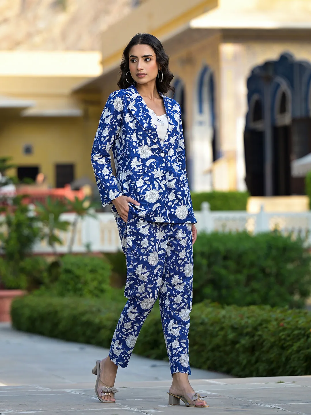 Jashvi Blue & White Floral handblock Printed Co-ord Set